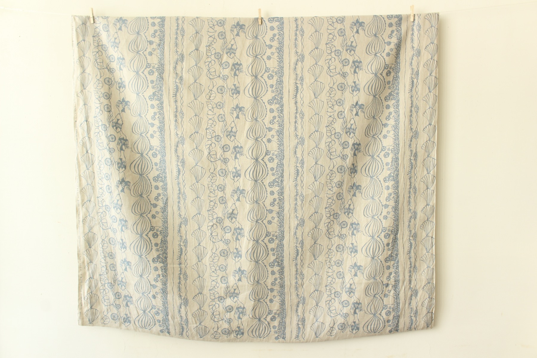 LINNET linen print LINNETリネンプリント<br />風